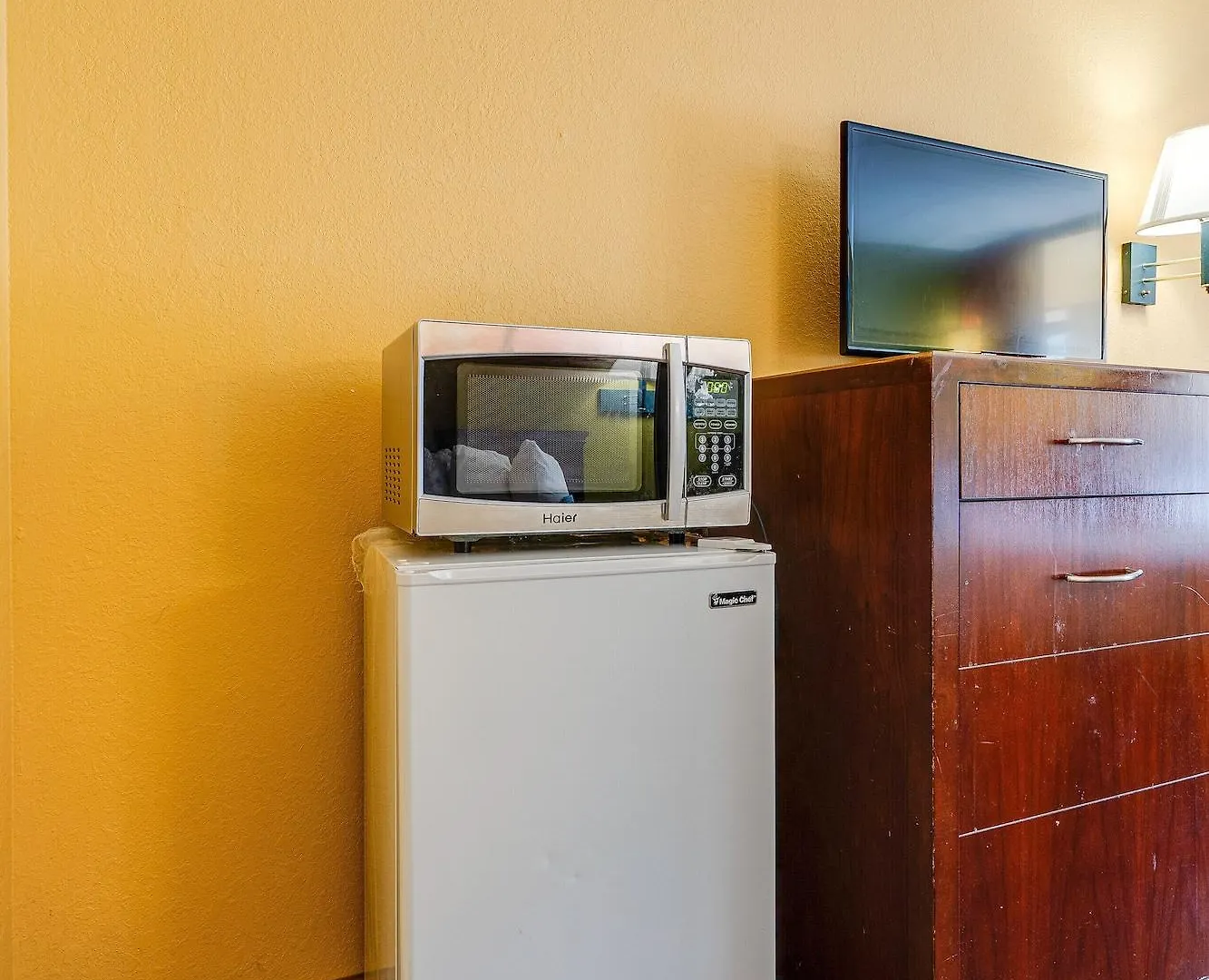 Days Inn By Wyndham Nashville Saint Thomas West Hospital Hotel