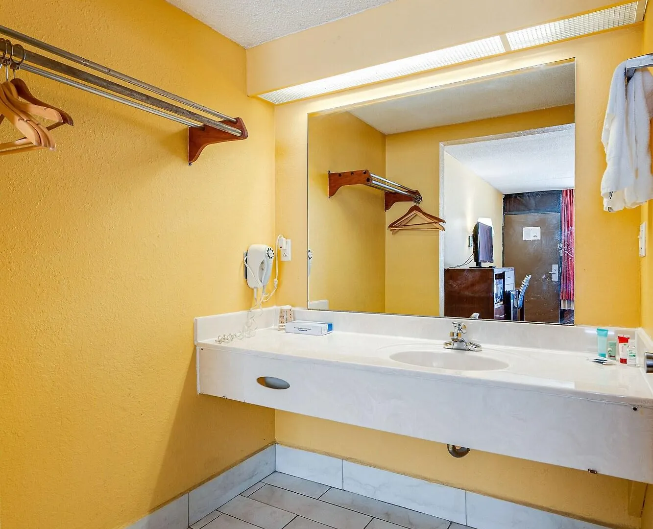 Days Inn By Wyndham Nashville Saint Thomas West Hospital United States
