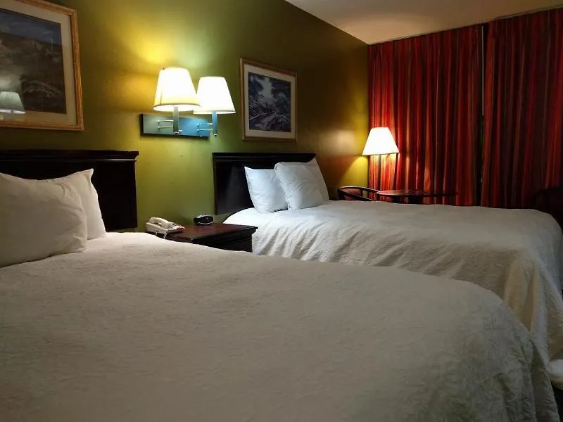 Days Inn By Wyndham Nashville Saint Thomas West Hospital