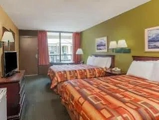 Days Inn By Wyndham Nashville Saint Thomas West Hospital